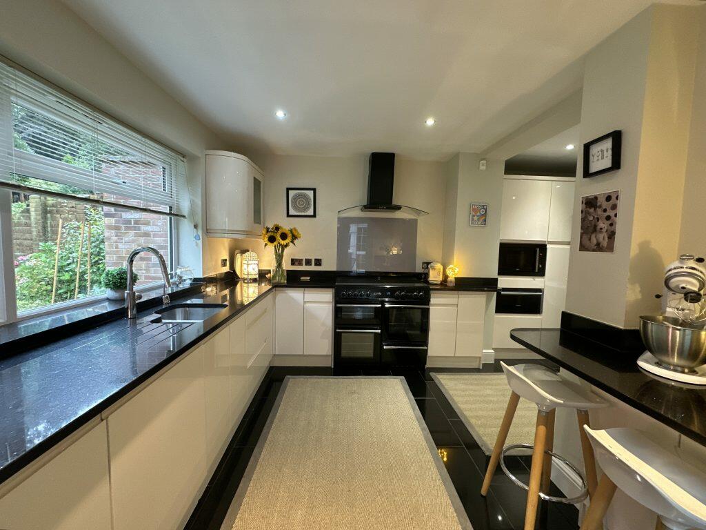 Additional property image - Southwoods, Yeovil, Somerset, BA20