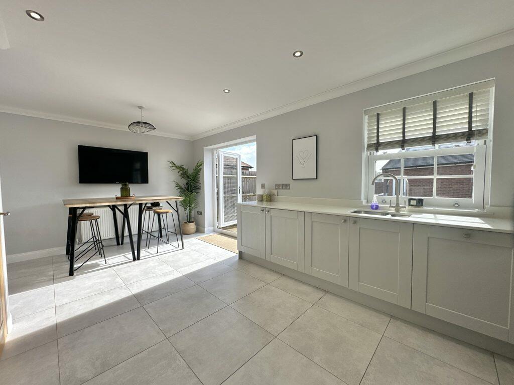 Additional property image - Shepherd Close, Yeovil, Somerset, BA21