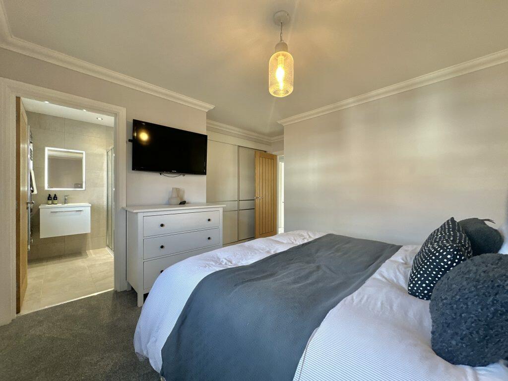 Additional property image - Shepherd Close, Yeovil, Somerset, BA21