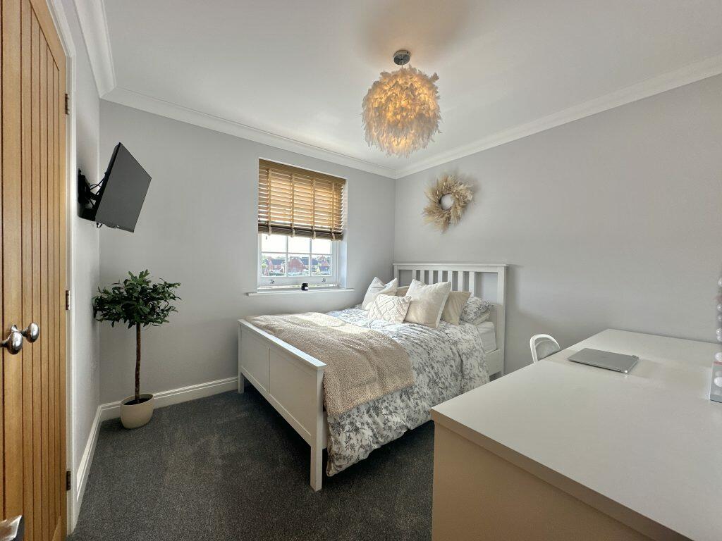 Additional property image - Shepherd Close, Yeovil, Somerset, BA21