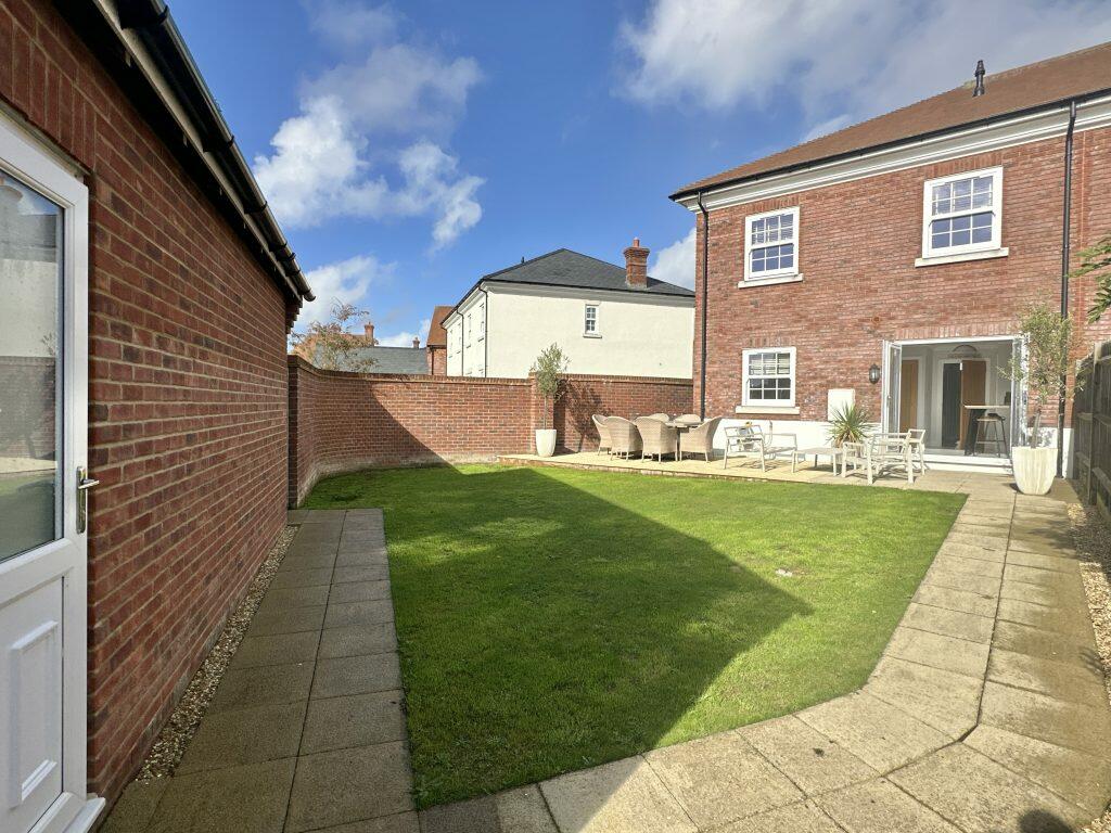 Additional property image - Shepherd Close, Yeovil, Somerset, BA21