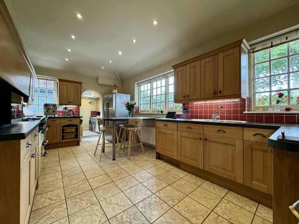 Additional property image - Preston Road, Yeovil, Somerset, BA20