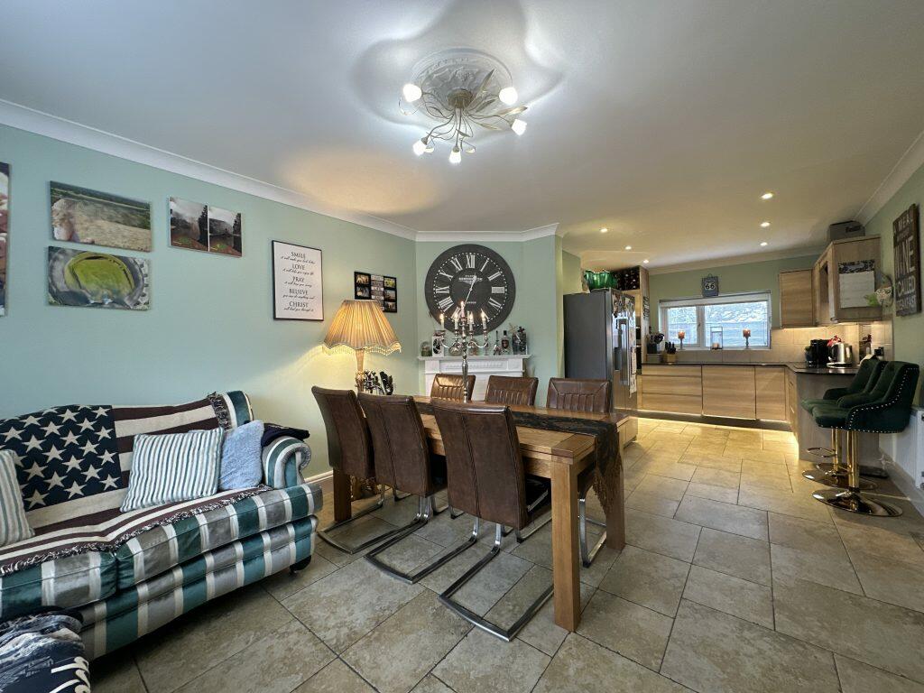 Additional property image - Swallowcliffe Gardens, Yeovil, Somerset, BA20