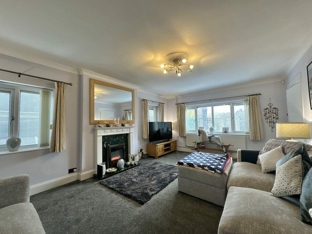 Additional property image - Swallowcliffe Gardens, Yeovil, Somerset, BA20