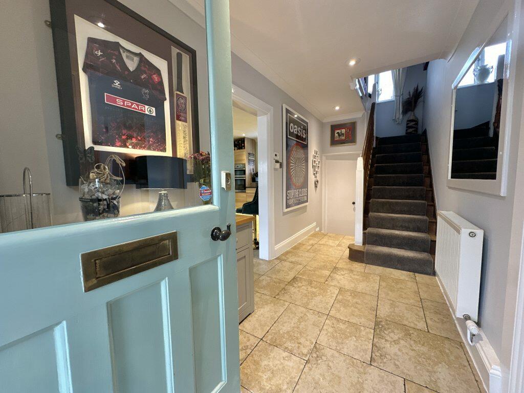 Additional property image - Swallowcliffe Gardens, Yeovil, Somerset, BA20