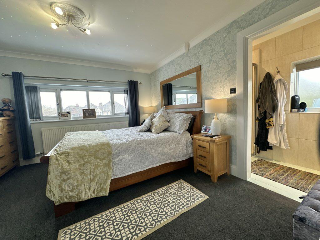 Additional property image - Swallowcliffe Gardens, Yeovil, Somerset, BA20