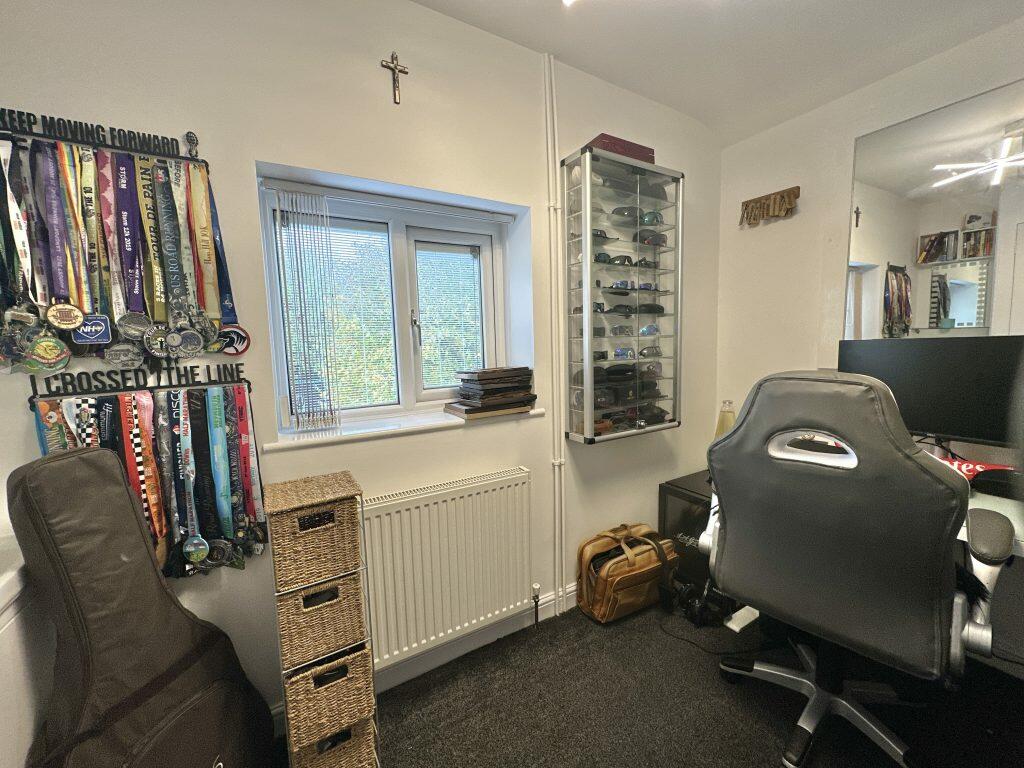 Additional property image - Swallowcliffe Gardens, Yeovil, Somerset, BA20