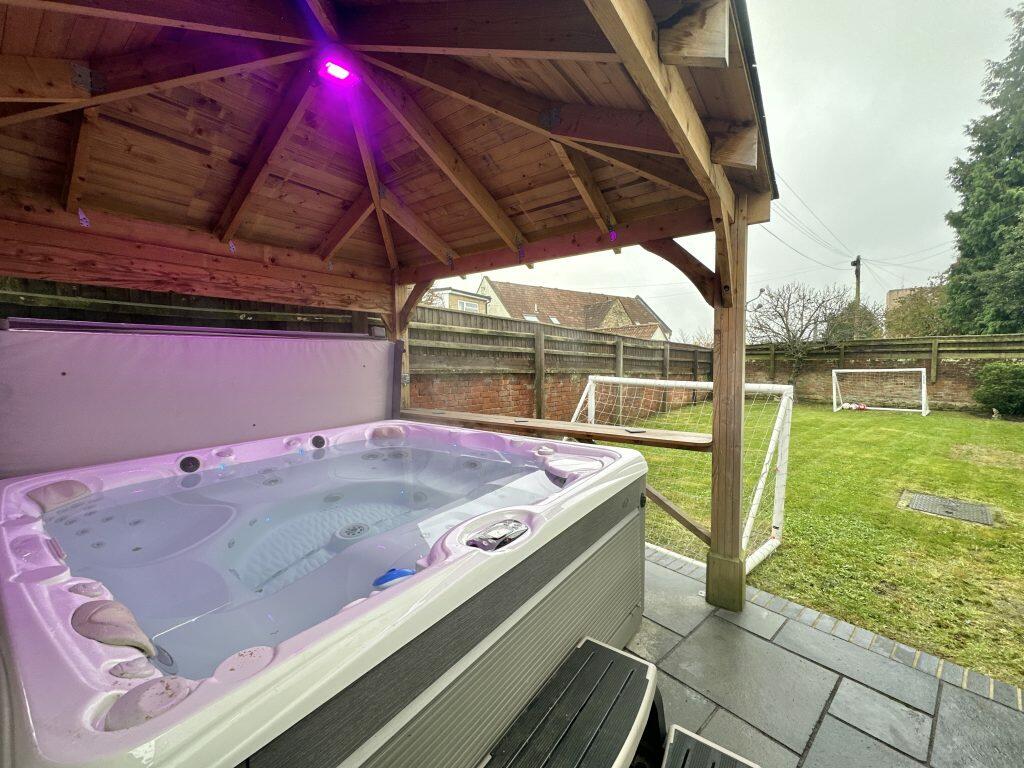 Additional property image - Swallowcliffe Gardens, Yeovil, Somerset, BA20