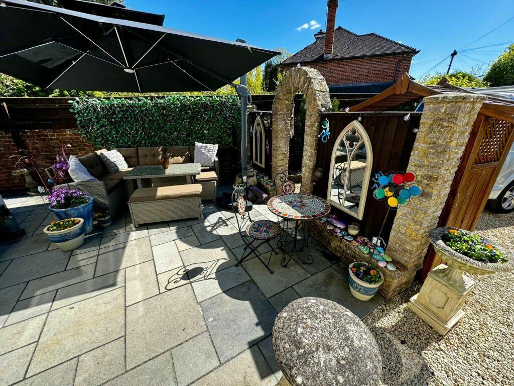 Additional property image - Swallowcliffe Gardens, Yeovil, Somerset, BA20