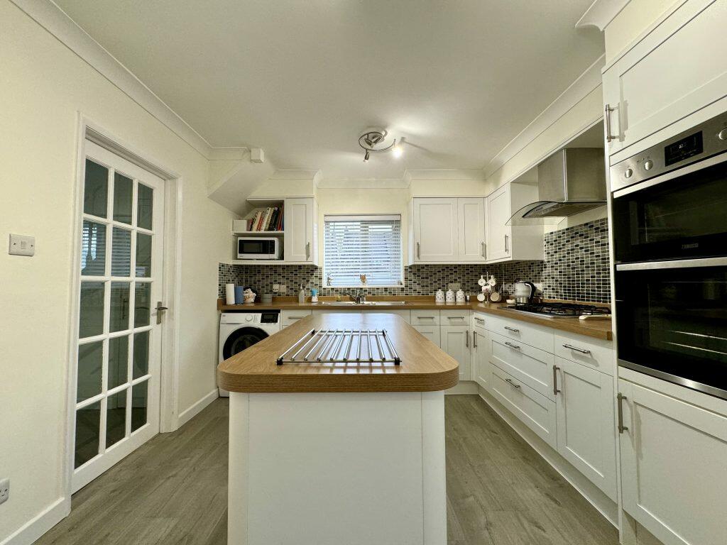 Additional property image - Wingate Avenue, Yeovil, Somerset, BA21