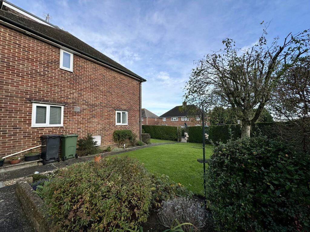 Additional property image - Wingate Avenue, Yeovil, Somerset, BA21