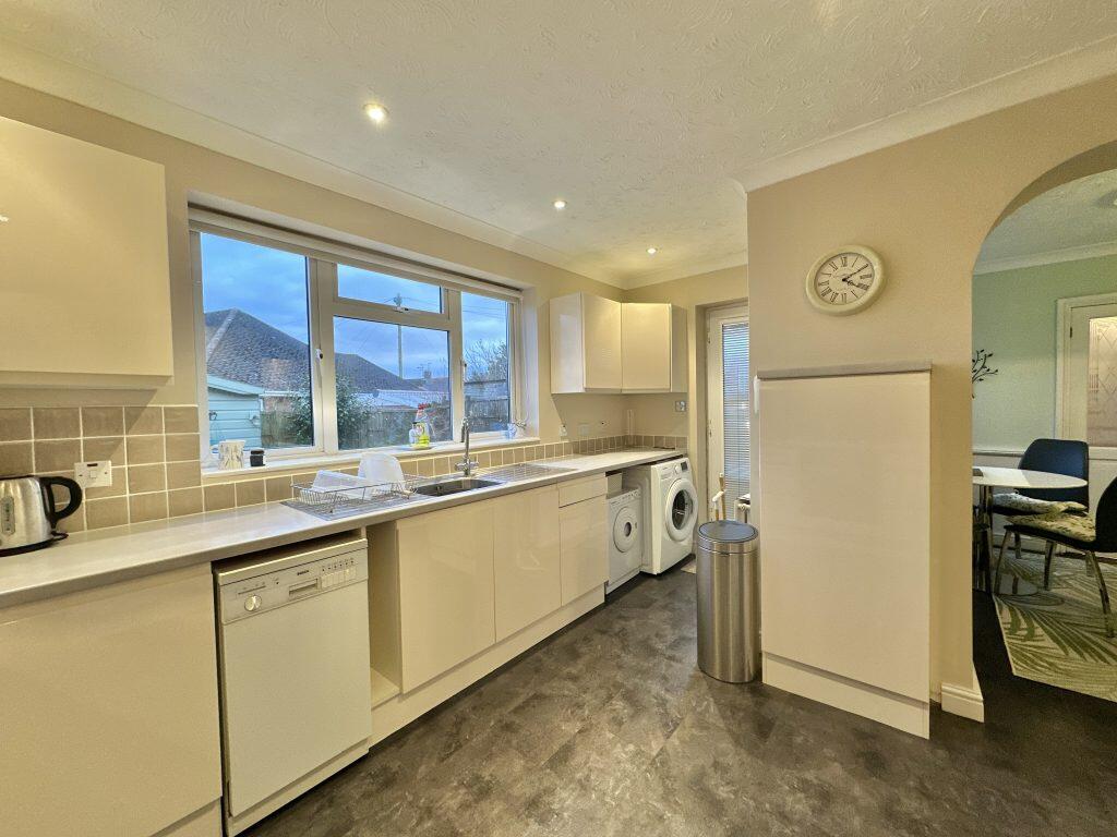 Additional property image - Glenthorne Avenue, Yeovil, Somerset, BA21