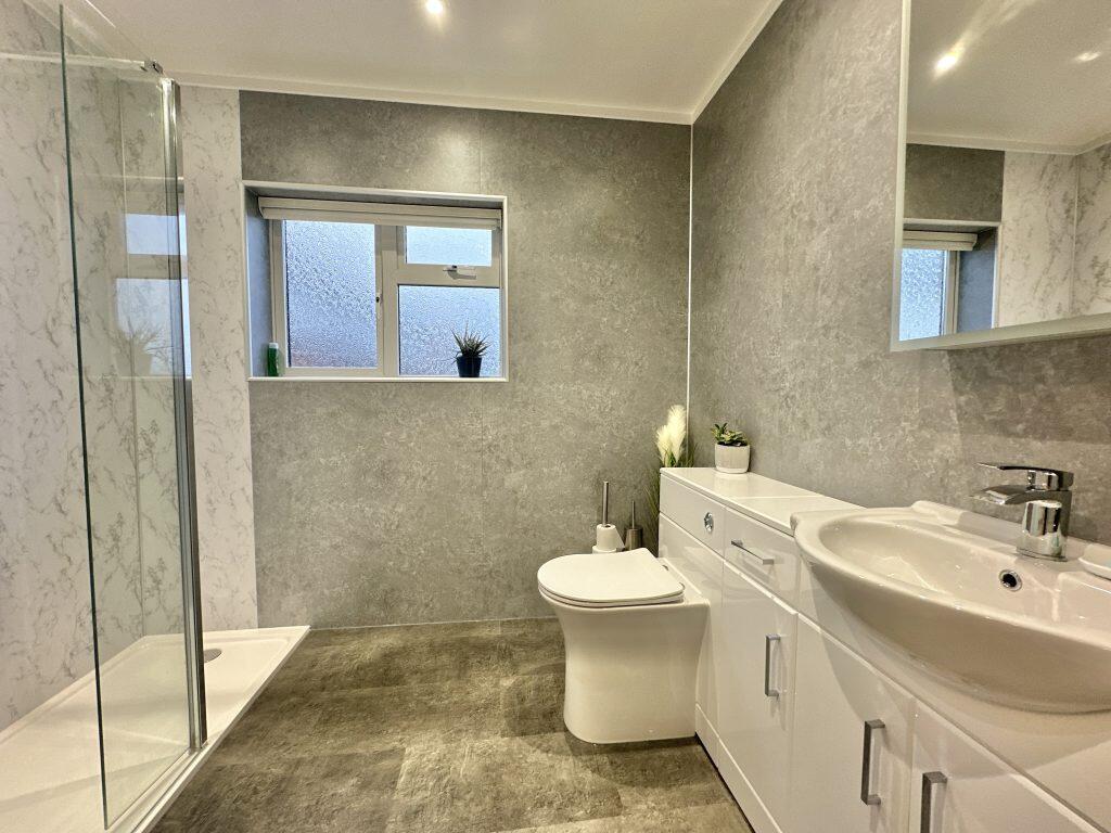 Additional property image - Glenthorne Avenue, Yeovil, Somerset, BA21