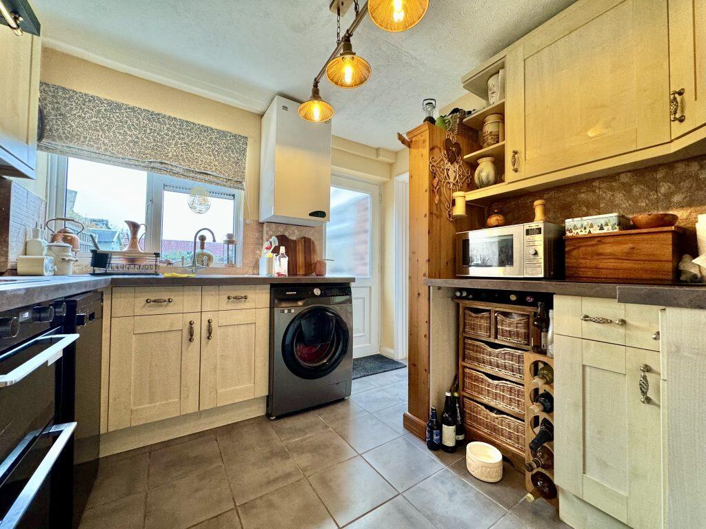 Additional property image - Little Sammons, Chilthorne Domer, Yeovil, Somerset, BA22