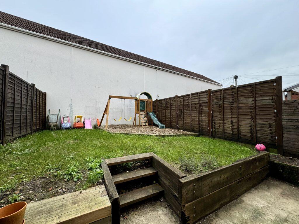 Additional property image - Beer Street, Yeovil, Somerset, BA20