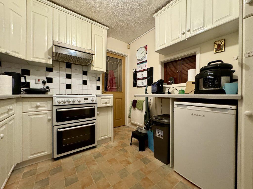 Additional property image - Valley Close, Yeovil, Somerset, BA21