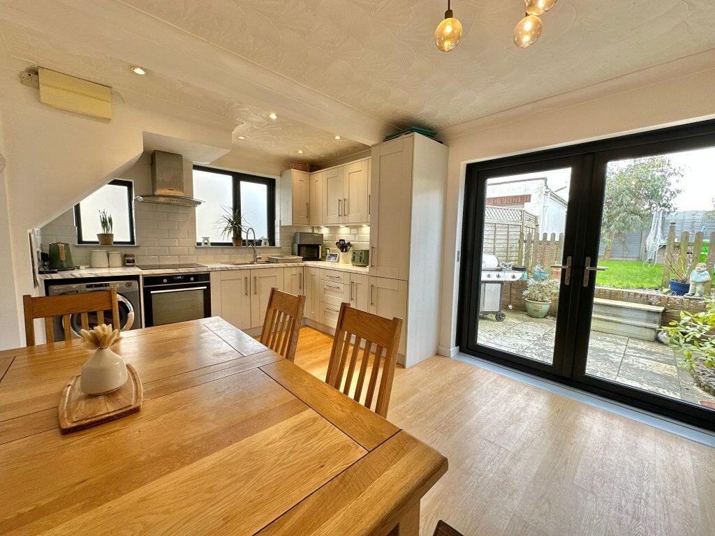 Additional property image - Elliots Drive, Yeovil, Somerset, BA21