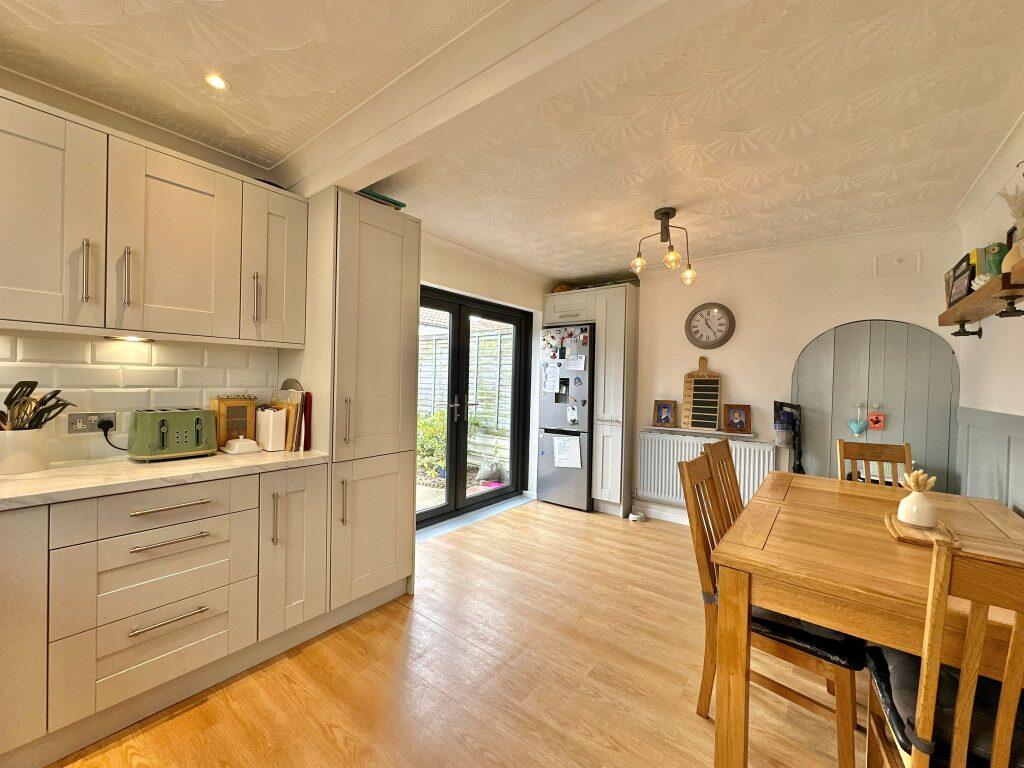 Additional property image - Elliots Drive, Yeovil, Somerset, BA21