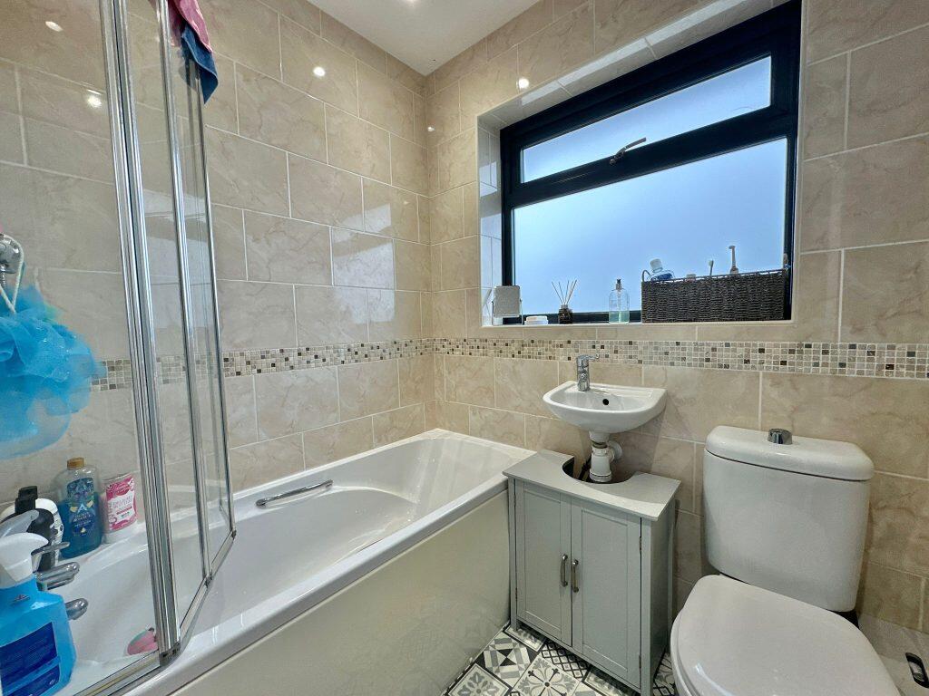 Additional property image - Elliots Drive, Yeovil, Somerset, BA21