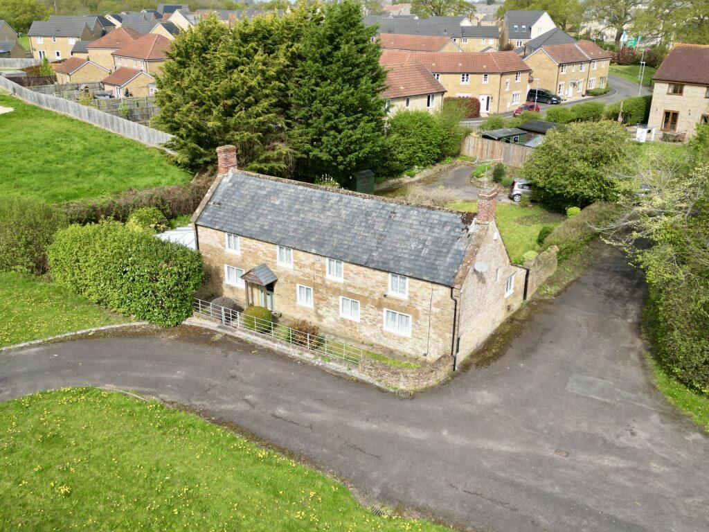 4 bedroom detached house for sale in Houndstone Cottages, Brympton