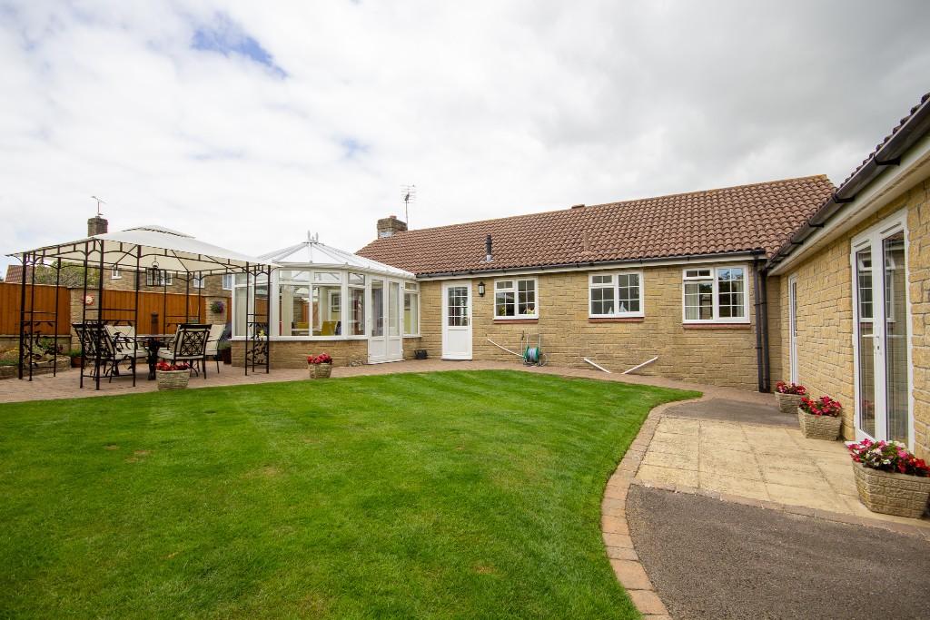 4 bedroom detached bungalow for sale in The Cleve, Yeovil, Somerset