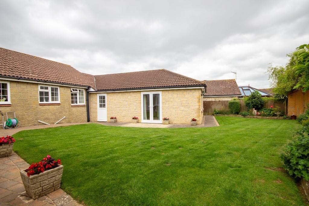 4 bedroom detached bungalow for sale in The Cleve, Yeovil, Somerset