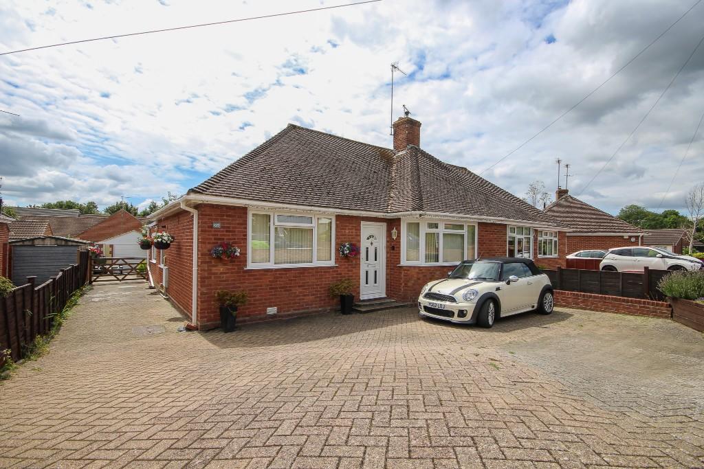 3 bedroom bungalow for sale in Westbourne Grove, Yeovil, Somerset VIDEO