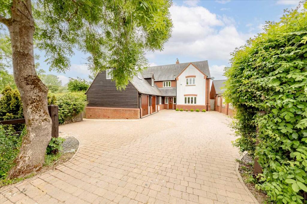 Main image of property: Vicarage Road, Whaddon, Milton Keynes