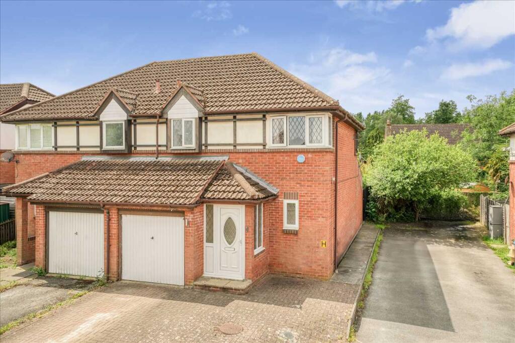 Main image of property: Bells Meadow, Willen Park, Milton Keynes