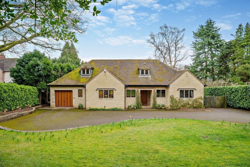 Main image of property: Hartopp Road, Sutton Coldfield, West Midlands, B74