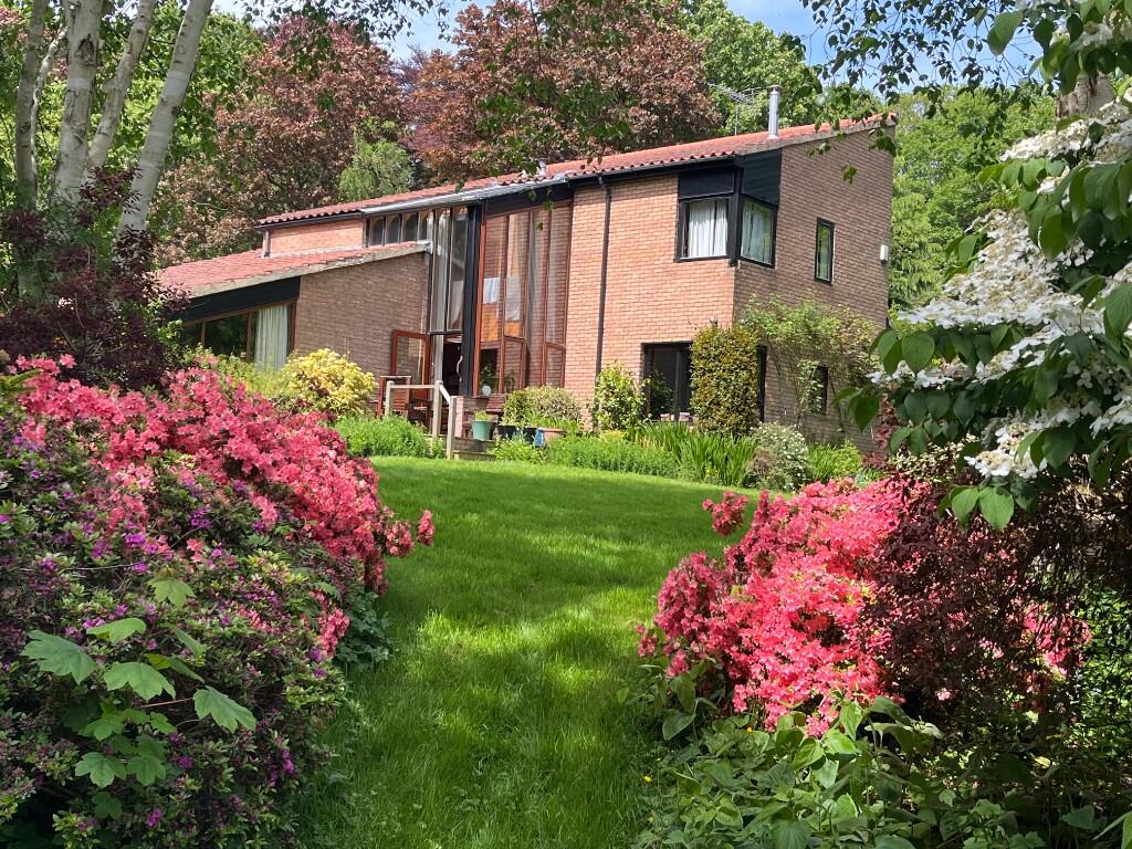Main image of property: Weetwood Crescent, Leeds, West Yorkshire, LS16
