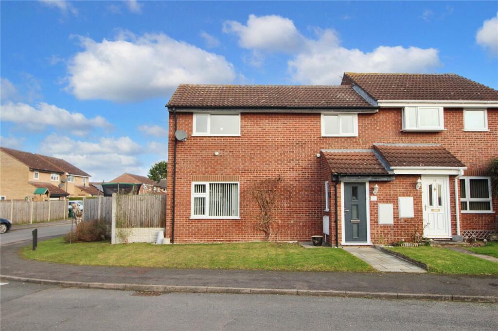 3 bedroom end of terrace house for sale in Catmere Herne, Mulbarton, Norwich, Norfolk, NR14