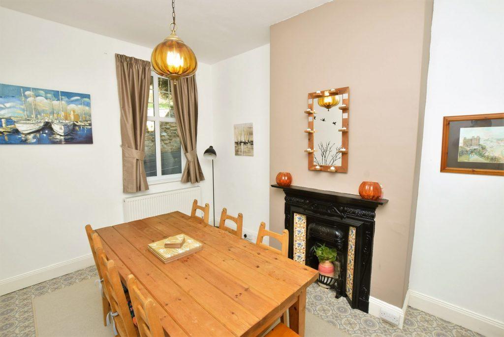 3 bedroom semidetached house for sale in Peasholm Rise, 4 Peasholm