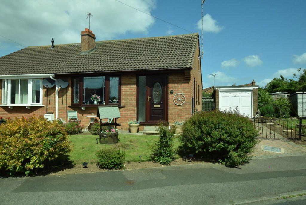 2 bedroom semidetached bungalow for sale in Cecil Road, Hunmanby