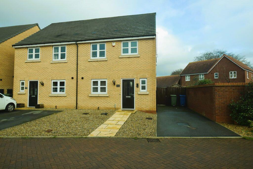 3 bedroom semidetached house for sale in Fenton Drive, West Ayton