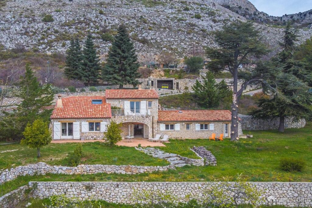 4 bed Villa for sale in France
