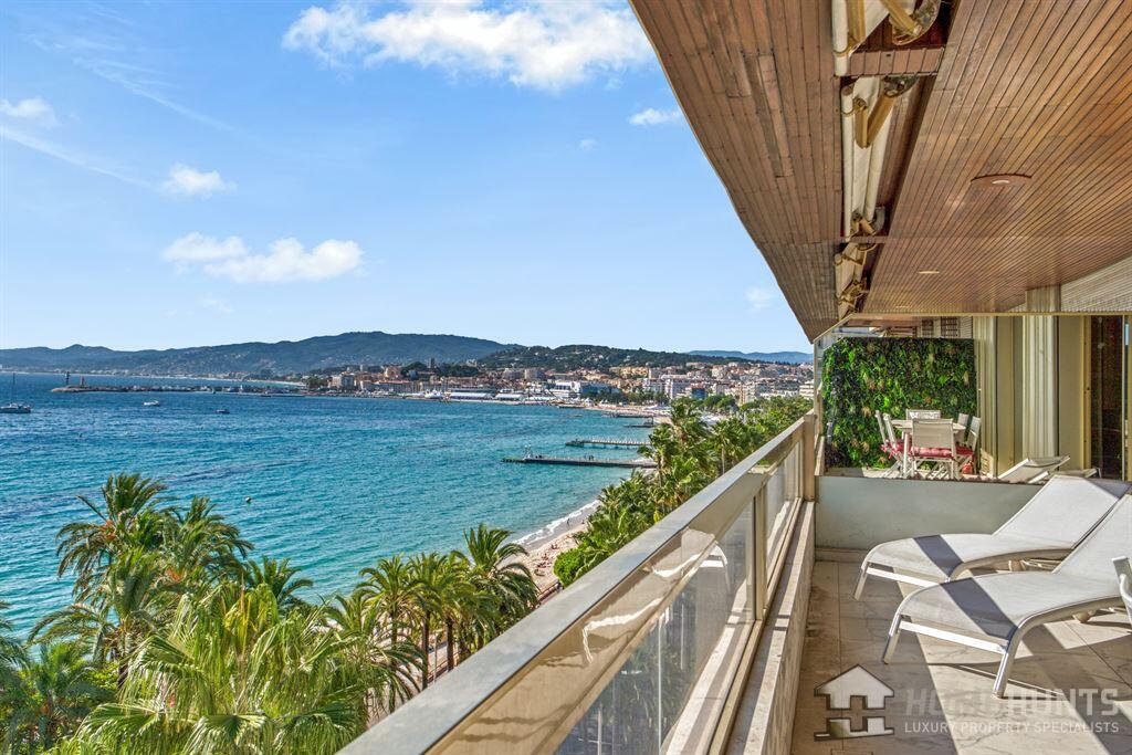 Main image of property: Provence-Alps-Cote d`Azur, Alpes-Maritimes, Cannes