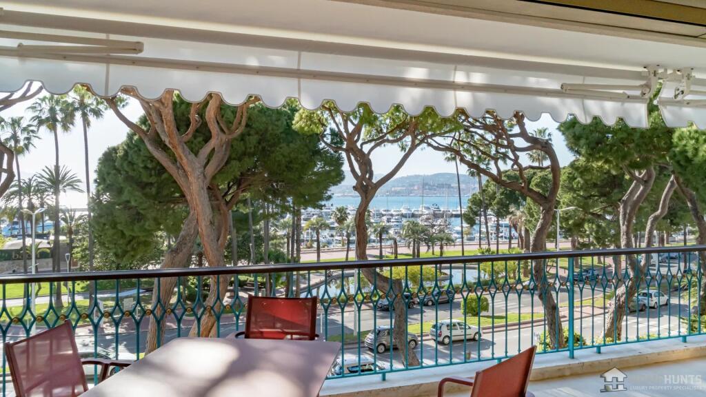 Main image of property: Provence-Alps-Cote d`Azur, Alpes-Maritimes, Cannes