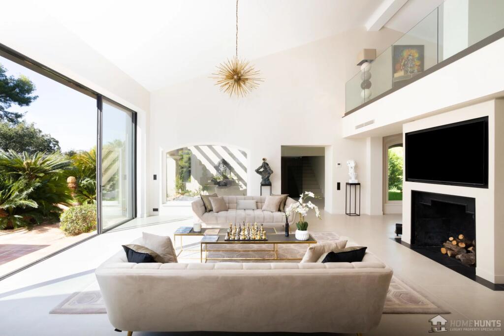 Main image of property: Provence-Alps-Cote d`Azur, Alpes-Maritimes, Mougins