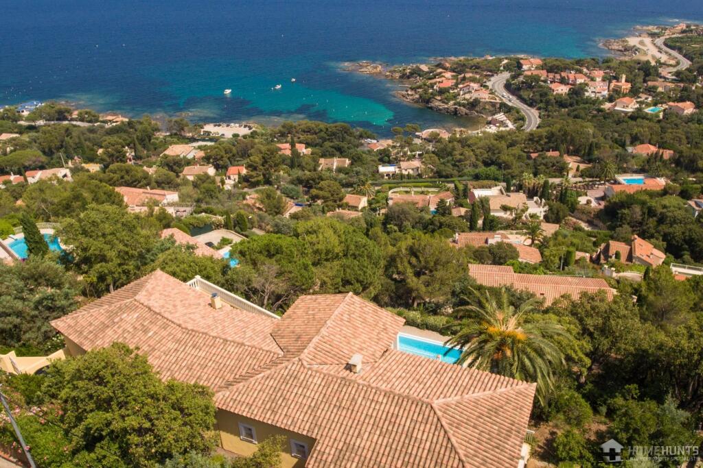 Main image of property: Provence-Alps-Cote d`Azur, Var, Les Issambres