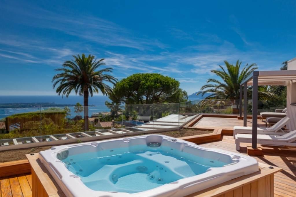 5 bedroom house for sale in CANNES, Cannes Area, French Riviera,, France