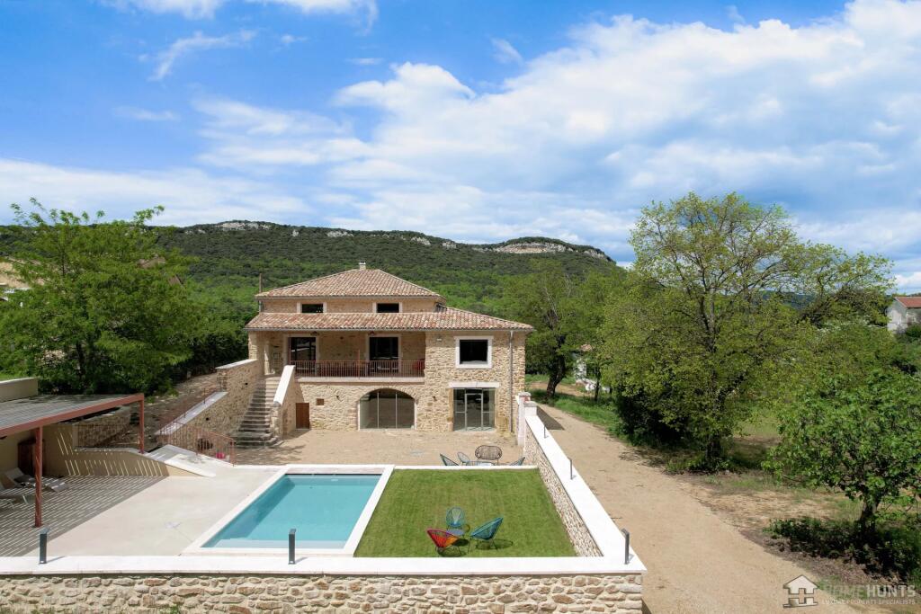 Main image of property: Languedoc-Roussillon, Gard, Uzès