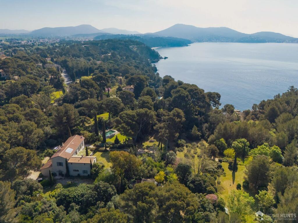 Main image of property: Provence-Alps-Cote d`Azur, Var, Le Pradet