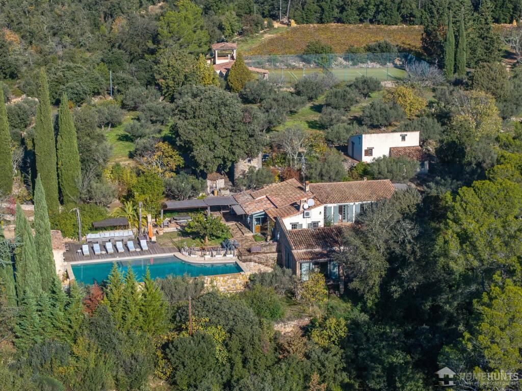 Main image of property: Provence-Alps-Cote d`Azur, Var, Entrecasteaux