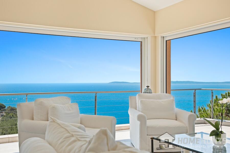 Main image of property: Provence-Alps-Cote d`Azur, Var, Le Lavandou