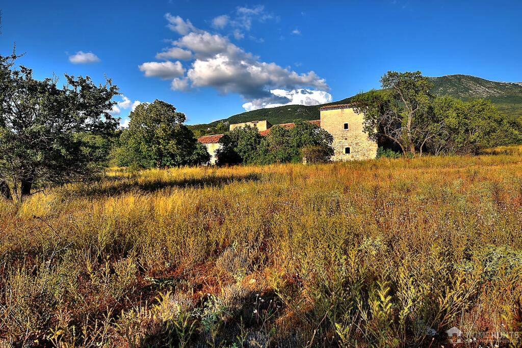 Main image of property: Provence-Alps-Cote d`Azur, Var, Les Salles-sur-Verdon