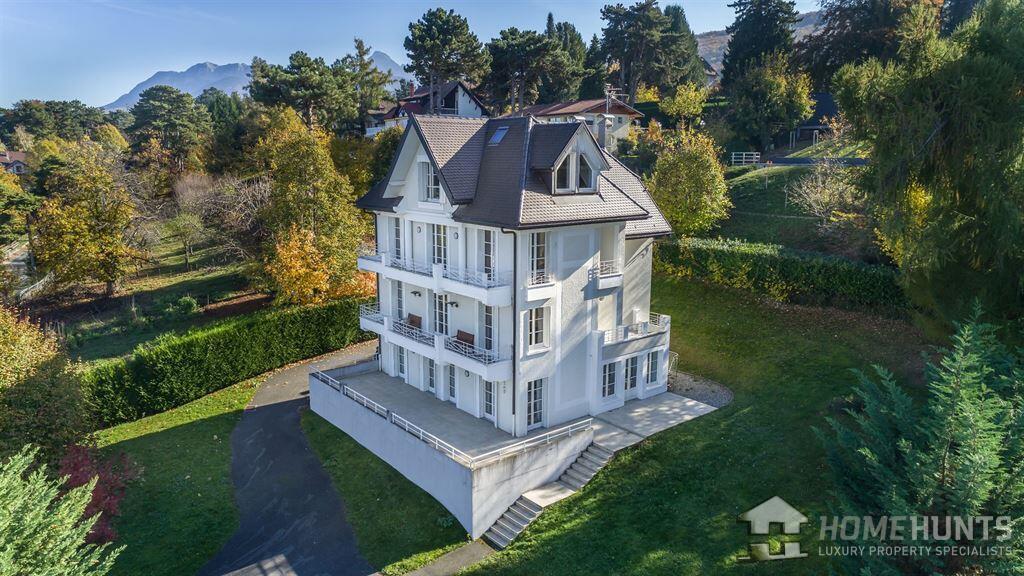 Main image of property: Rhone Alps, Haute-Savoie, Évian-les-Bains