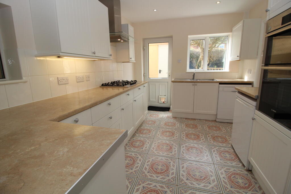 Main image of property: Latimer Close, Kenilworth, Warwickshire, CV8