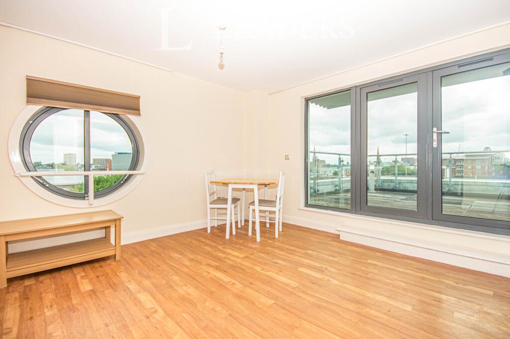 Main image of property: Regency House, 35 Queens Road, Coventry, CV1