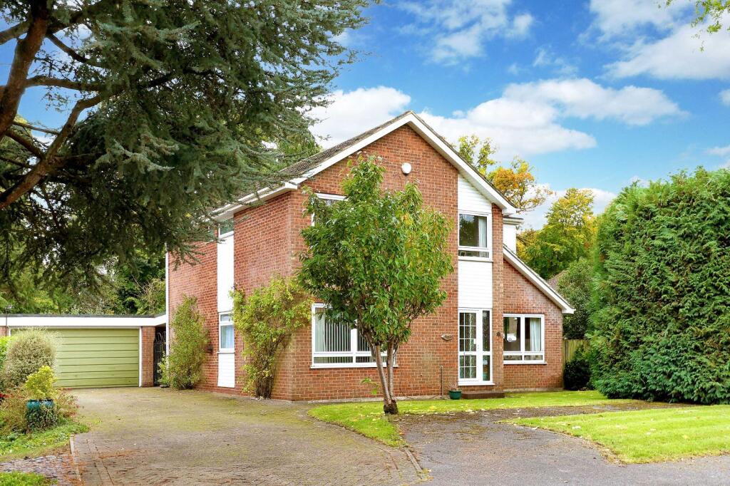 Main image of property: Willow Chase, Hazlemere, High Wycombe, Buckinghamshire, HP15